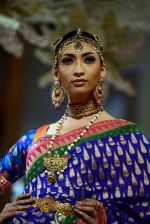 Model walk the ramp for Ashima Leena Show at India Bridal Week on 8th Aug 2015 (10)_55c73d9fb69d0.jpg