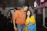 Rahul raj singh with pratyusha mom at Pratyusha Banerjee_s birthday party in Versova, Mumbai on 9th Aug 2015_55c85628ab9ea.JPG