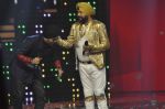 Daler mehndi, Mika Singh at Voice of India - Independence day special shoot in R K Studios on 10th Aug 2015 (34)_55c9a5fee2754.JPG