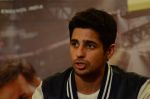 Sidharth Malhotra at the interview for the film brothers in Novotel on 12th Aug 2015 (90)_55cc455ba00b0.JPG