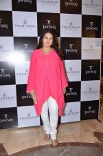 Poonam Dhillon at Farah Khan Ali_s new collection launch with Tanishq in Andheri, Mumbai on 13th Aug 2015 (270)_55cdacc359565.JPG