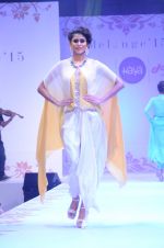 Model walks for Payal Singhal and Sahiba_s Melange show in palladium on 15th Aug 2015 (147)_55d07b7137fe0.JPG