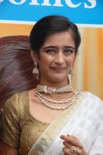 Akshara Haasan Launch Diamonds Showroom on 20th Aug 2015 (35)_55d738fa2a571.jpg