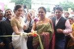 Akshara Haasan Launch Diamonds Showroom on 20th Aug 2015 (65)_55d73912ee295.jpg