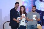 Akshay Kumar, Aamir Khan, Twinkle Khanna at Twinkle_s book launch in J W marriott on 18th Aug 2015 (18)_55d726f032b47.JPG