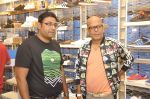 Narendra Kumar Ahmed at special edition of adidas shoe lottery in Linking Road on 22nd Aug 2015 (15)_55d88622216c1.JPG