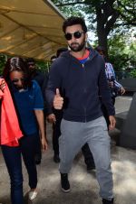 Ranbir Kapoor at Mumbai FC tee launch with PUMA in Tote on 22nd Aug 2015 (12)_55d886ac6cd3f.JPG