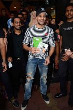 Sidharth Malhotra at Healthy Kitchen book launch by celebrity nutritionist Marika Johansson in Mumbai on 21st Aug 2015 (110)_55d87ed5d672e.JPG