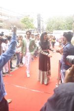 Aishwarya Rai Bachchan, Irrfan Khan promote their film Jazbaa on the sets of DID 5 on 25th Aug 2015 (9)_55dd7ddecc3f3.JPG