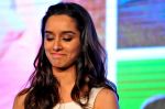 Shraddha Kapoor in Delhi for fitbit launch in Mumbai on 25th Aug 2015 (7)_55dd7e7687ee6.jpg