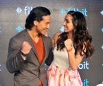 Tiger Shroff and Shraddha Kapoor in Delhi for fitbit launch in Mumbai on 25th Aug 2015 (17)_55dd7ea8d728a.jpg
