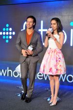 Tiger Shroff and Shraddha Kapoor in Delhi for fitbit launch in Mumbai on 25th Aug 2015 (3)_55dd7e8aa8c2b.jpg