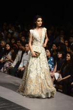 Model walk the ramp for Manish Malhotra Show on day 1 of LIFW on 26th Aug 2015 (39)_55ded1769864d.JPG