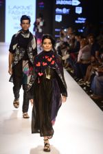 Model walk the ramp for Quirkbox Show on day 1 of LIFW on 26th Aug 2015 (54)_55ded173be25f.JPG