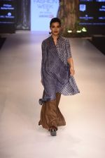 Model walks for Anita Dongre Show on day 2 of lifw on 27th Aug 2015 (121)_55e04b7e3a242.JPG