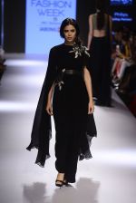 Model walks for Ridhi Mehra Show at LIFW Day 5 on 29th Aug 2015  (88)_55e3099ec7a6e.JPG