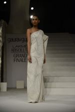 Model walk the ramp for gaurav gupta Show at the grand finale of Lakme Fashion Week on 30th Aug 2015 (1906)_55e40425a3e7c.JPG