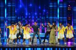 Salman Khan, Sooraj Pancholi, Athiya Shetty promote Hero on the show Dance Plus on 3rd Sept 2015 (13)_55e9460016cb5.JPG