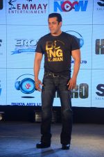 Salman Khan at Hero music launch in Taj Lands End on 6th Sept 2015 (138)_55ed5442535e5.JPG