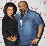 Shruti and Vicky Tejwani at Manmeet of Meet Bros_ Birthday party in Levo Lounge_55f2816855716.jpg