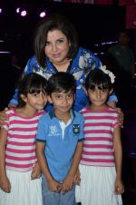 Farah Khan at Indian Idol episode special in Filmcity on 15th Sept 2015 (26)_55f92341004c0.JPG