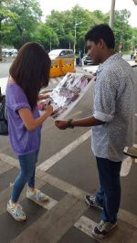 Shraddha Kapoor meets her biggest fan on 20th Sept 2015 (4)_55ffac0db83d2.jpg