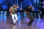 Master Punit  and Prabhu Deva shake a leg on the sets of Dance India Dance 5_56024f0a0a7e6.JPG