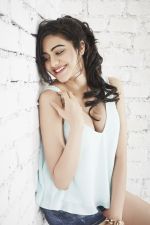 adah sharma 6_56024cdbbad30.jpg