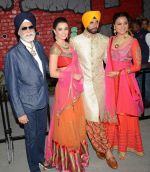 Akshay Kumar, Amy Jackson, Lara Dutta at JJ Valaya Singh in Bling fashion show on 28th Sept  2015 (41)_560a3c19d13ae.JPG
