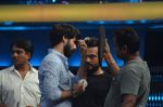 Shahid Kapoor and Alia Bhatt on the sets of Farhan_s new show I can do that on Zee in Naigaon on 1st Oct 2015 (15)_560e96c389acd.JPG