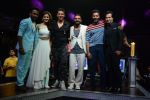 Singh is Bling promotions on the stage of Dance + along with Akshay Kumar and Prabhu Deva_560e53ffd9a7c.jpg