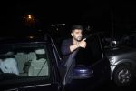 Arjun Kapoor snapped at private airport in Kalina on 3rd Oct 2015 (5)_5610a13a10eef.JPG