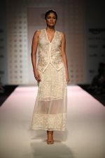 Model walk the ramp for Kavita Bhartia on day 1 of Amazon india fashion week on 7th Oct 2015 (114)_56160d8d5f53c.JPG