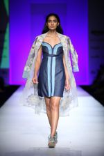 Model walk the ramp for Not so serious by Pallavi Mohan show on day 2 of Amazon india fashion week on 8th Oct 2015 (76)_56167f73878e8.JPG