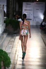 Model walk the ramp for Shivan Naresh on day 1 of Amazon india fashion week on 7th Oct 2015 (12)_56160cfca2707.JPG