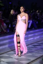 Model walk the ramp for Shivan Naresh on day 1 of Amazon india fashion week on 7th Oct 2015 (86)_56160db63ad4d.JPG