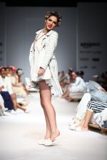 Model walk the ramp for Aneeth Arora Show on Day 4 of Amazon India Fashion Week on 10th Oct 2015 (218)_561a52e3817d3.JPG