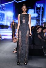 Model walk the ramp for Rohit and Rahul Gandhi Show on Day 4 of Amazon India Fashion Week on 10th Oct 2015 (197)_561a573e08782.JPG