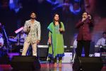 Siddhant Bhosle, Arpita Thakkar and Sudesh Bhosale performing at  Amitabh aur Main tribute concert_561a1b514bfb2.jpg