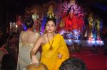Sumona Chakravarti at Durga Pooja Pandal on 20th Oct 2015 (25)_562762c6a22c7.JPG