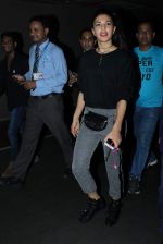 Jacqueline Fernandez snapped at airport on 21st Oct 2015 (19)_56288ed13c7d2.JPG