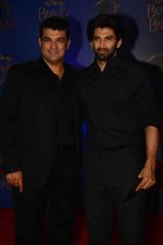 Siddharth Roy Kapoor, Aditya Roy Kapoor at Beauty and the Beast red carpet in Mumbai on 21st Oct 2015 (329)_5628c5d532cce.JPG