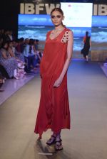 Model walk the ramp for Asmita Marwah Show at Gionee india beach fashion week day 1 on 29th Oct 2015 (12)_56331ba43da85.JPG