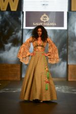 Model walk the ramp for Lalit Dalmia Show on day 2 of Gionee India Beach Fashion Week on 30th Oct 2015 (45)_5635cdeed1e2c.JPG