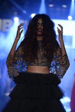 Model walk the ramp for Lalit Dalmia Show on day 2 of Gionee India Beach Fashion Week on 30th Oct 2015 (85)_5635ce3967ec9.JPG
