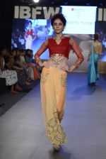 Model walk the ramp for Sangeeta Sharma Show on day 2 of Gionee India Beach Fashion Week on 30th Oct 2015 (29)_5635d071de6aa.JPG