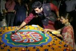 Ranbir Kapoor & Deepika Padukone celebrate Diwali on 11th Nov 2015 (26)_5643820c494da.JPG