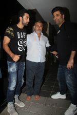 Karan Johar and Ranbir Kapoor came to meet Aamir Khan on 17th Nov 2015 (5)_564c2a522165c.JPG