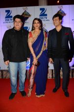 Sajid Khan, Sonali Bendre, Vivek Oberoi at Zee Rishtey Awards in Mumbai on 21st Nov 2015 (544)_56515efbae38f.JPG