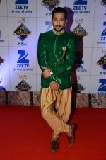 Terence Lewis at Zee Rishtey Awards in Mumbai on 21st Nov 2015 (209)_56515f423ef17.JPG